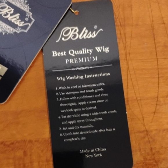 Elegant Black Women's Wig - Picture 7 of 7